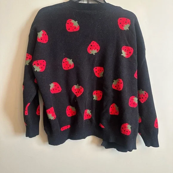 🍓 Strawberry Knit Cardigan-Black with Red Strawberries - Picture 3 of 4